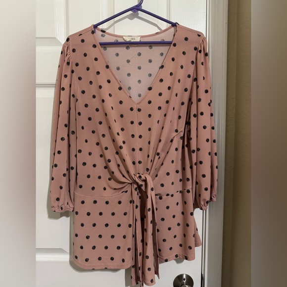 Flower and Feather pink polka dot blouse - Picture 1 of 4